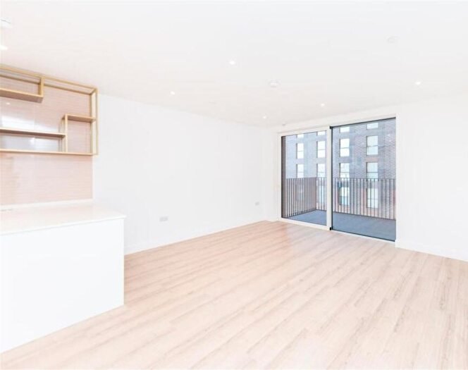 1 Bedroom Flat To Rent In Quay Walk, Wembley, London, HA0