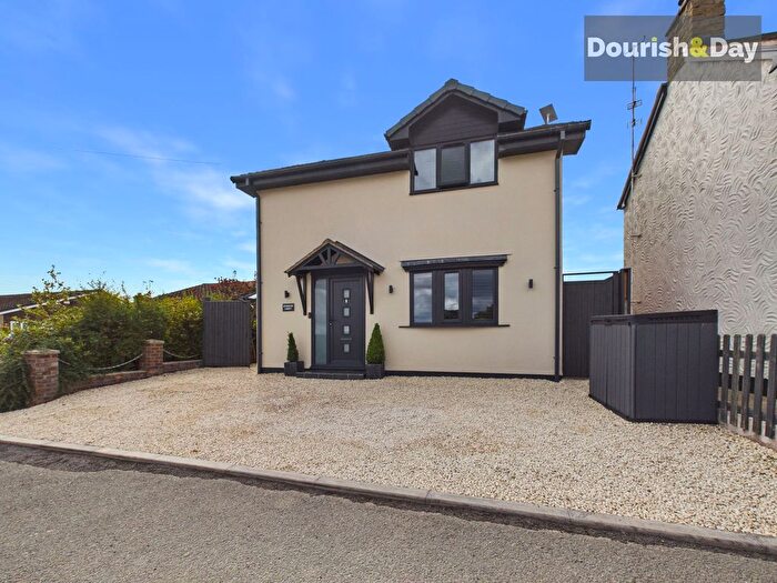 2 Bedroom Detached House For Sale In Penley, Wrexham, LL13