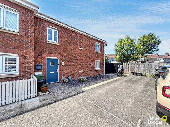 2 Bedroom End Of Terrace House For Sale In Heol Gruffydd, Rhydyfelin, Pontypridd, CF37
