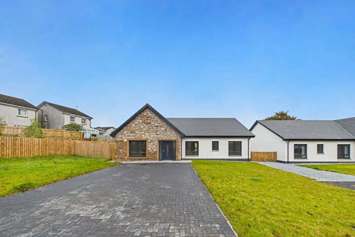 5 Bedroom Detached Bungalow For Sale In Castle Grove, Glassford, ML10