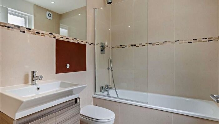 1 Bedroom Flat To Rent In Grosvenor Hill, Mayfair, London, W1K