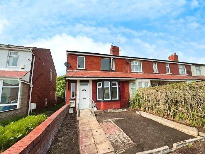 3 Bedroom End Of Terrace House To Rent In Powell Avenue, Blackpool, Lancashire, FY4