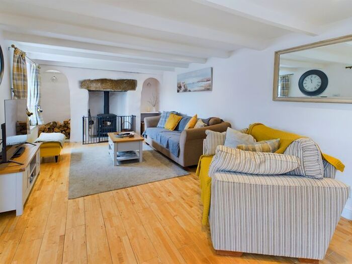 5 Bedroom Country House For Sale In Rosewarne Downs, Camborne, TR14