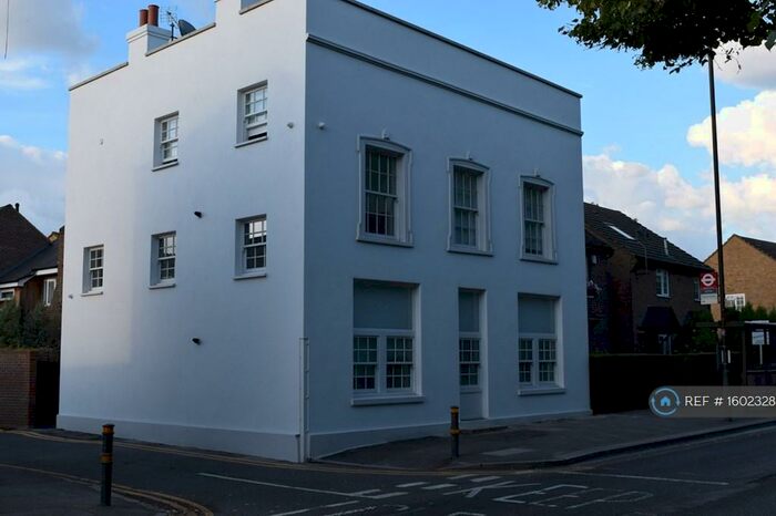 Studio To Rent In Church Road, Mitcham, CR4