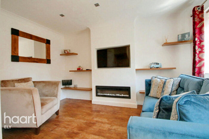 2 Bedroom Semi Detached House For Sale In Briar Grove, Ely, CB6