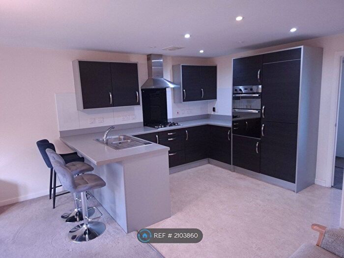 4 Bedroom End Of Terrace House To Rent In Wood Street, Patchway, Bristol, BS34