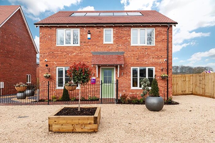 4 Bedroom Detached House For Sale In Cranford Road, Barton Seagrave, NN15