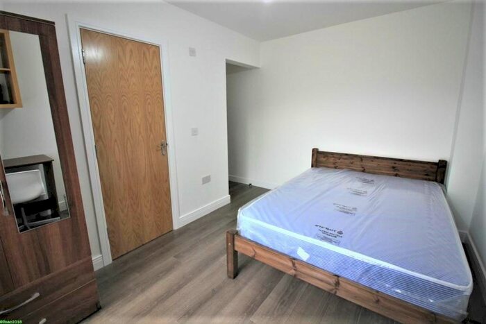 5 Bedroom Terraced House To Rent In Severn Road, Coventry, CV1