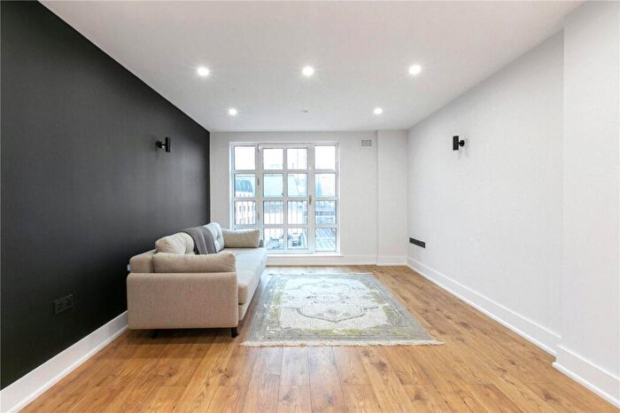 2 Bedroom Apartment For Sale In Eagle Works East, Quaker Street, London, E1