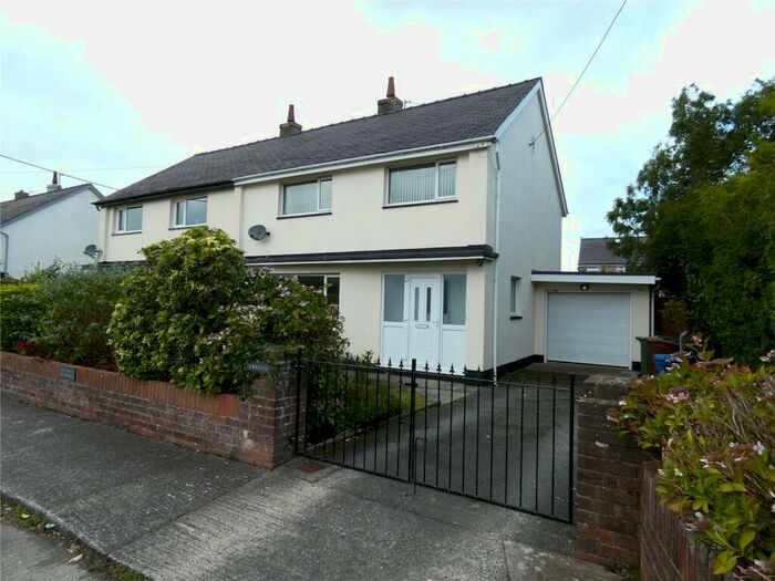 3 Bedroom Semi-Detached House To Rent In Penrhosgarnedd, Bangor, Gwynedd, LL57