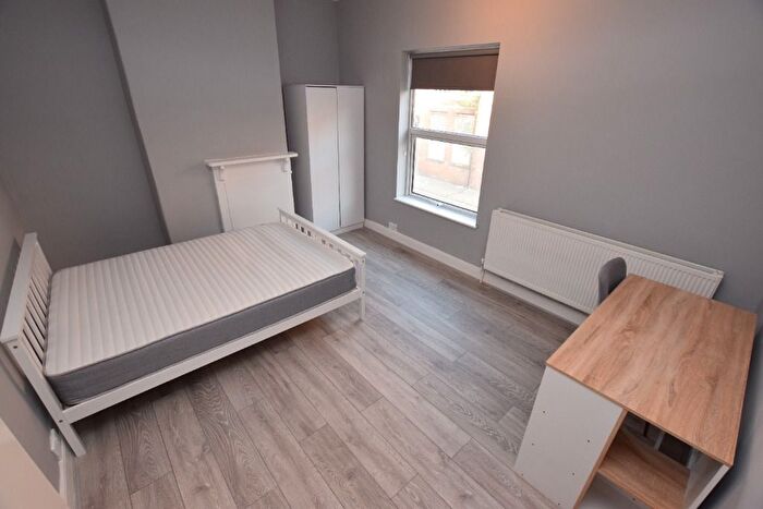 4 Bedroom Terraced House To Rent In Overstone Road, Town Centre, Northampton, NN1