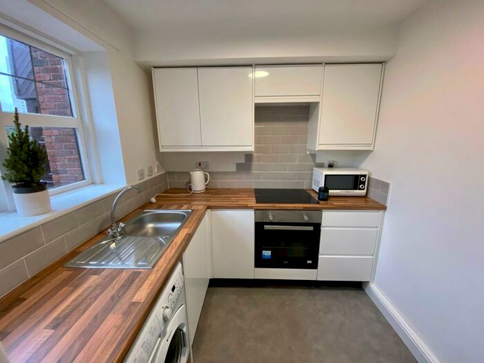 2 Bedroom Apartment To Rent In Portland Mews, Sandyford, NE2