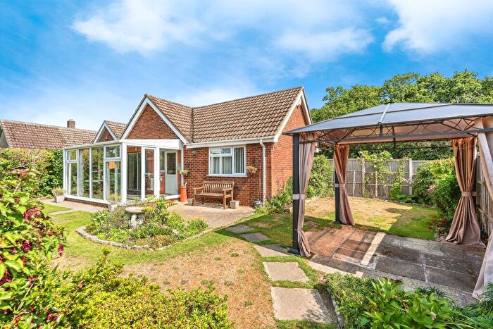 3 Bedroom Detached Bungalow For Sale In Saxon Road, Blackfield, Southampton, SO45