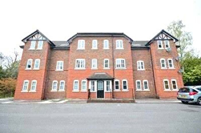 2 Bedroom Apartment To Rent In Pencarrow Close, Didsbury, Manchester, M20