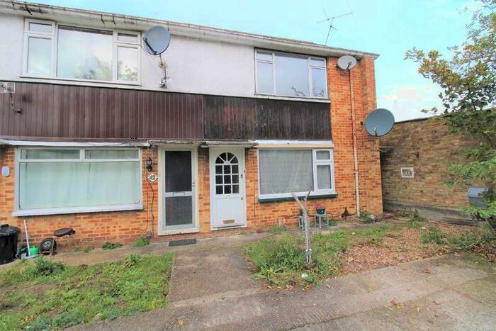 Flat To Rent In Yeading Court, Yeading, UB4