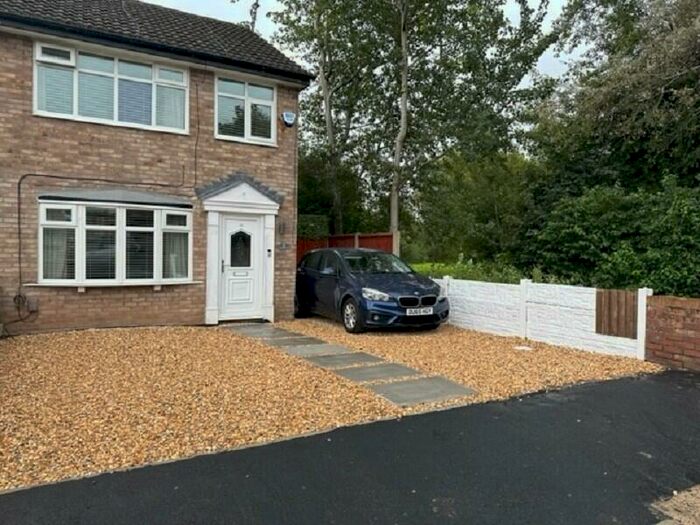 3 Bedroom Semi-Detached House To Rent In Sudbury Close, Liverpool, Merseyside., L25