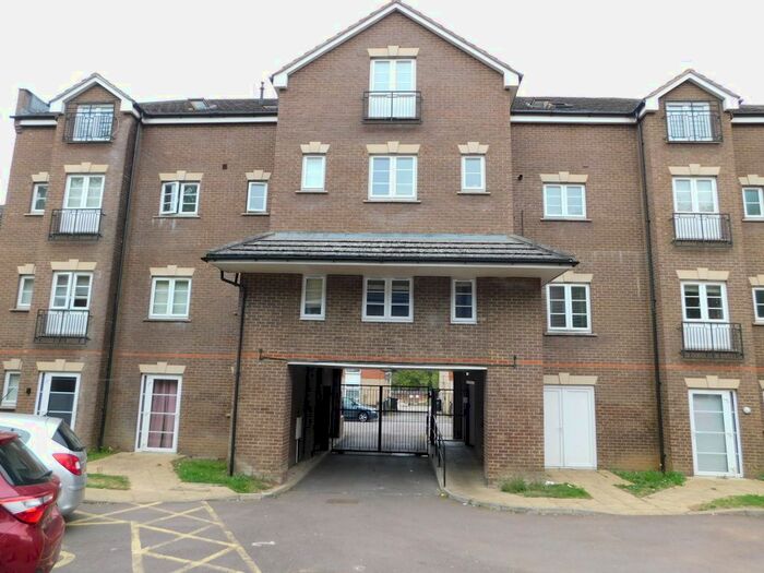 1 Bedroom Flat To Rent In Grove Road, Luton, LU1