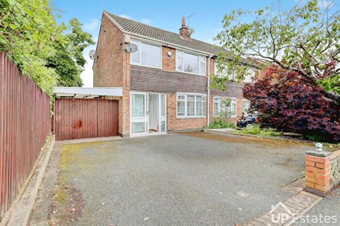 3 Bedroom Semi-Detached House For Sale In Oxendon Way, Binley, Coventry, CV3