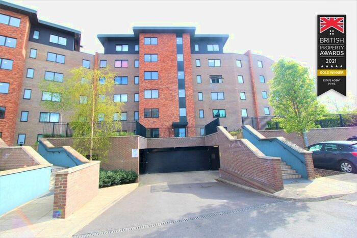 2 Bedroom Flat To Rent In Craven Park, London, NW10