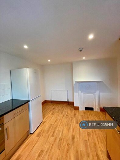 2 Bedroom Flat To Rent In Albion Place, Ramsgate, CT11