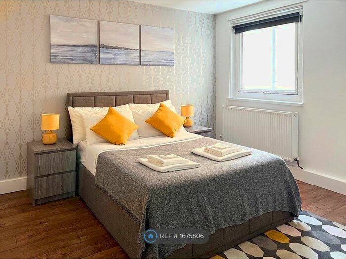 1 Bedroom Flat To Rent In Hamilton House, London, E3