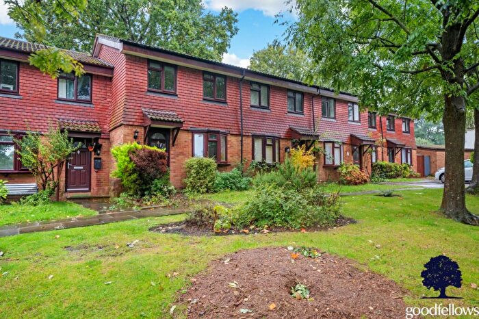 3 Bedroom House To Rent In Conifer Gardens, Sutton, Surrey, SM1