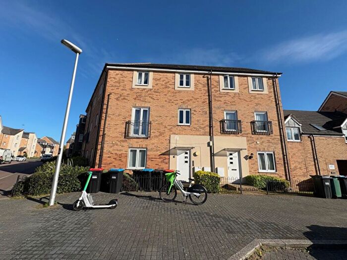 2 Bedroom Flat For Sale In Fonda Meadows, Oxley Park, MK4