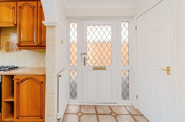 2 Bedroom Semi-Detached Bungalow For Sale In Belmont Avenue, Cannock, WS11