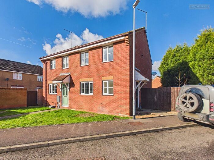 3 Bedroom Semi Detached House For Sale In Burdett Grove, Whittlesey, Peterborough, PE7
