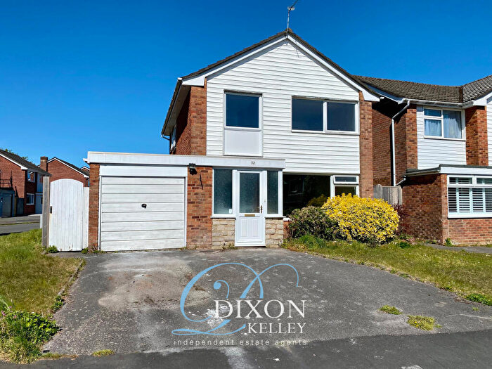 3 Bedroom Detached House For Sale In Wollaton Road, Ferndown, Dorset, BH22