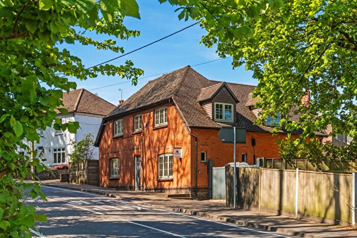 4 Bedroom Detached House For Sale In High Street, Twyford, SO21