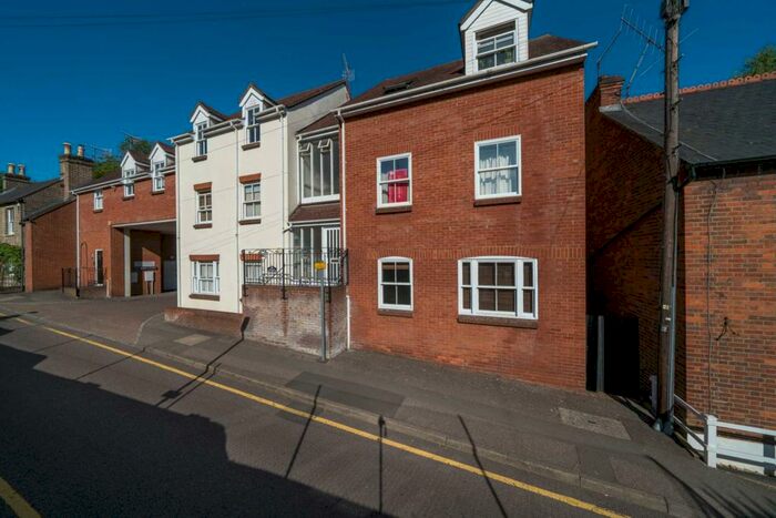 1 Bedroom Apartment To Rent In Cavalier Court, Chesham Road, HP4