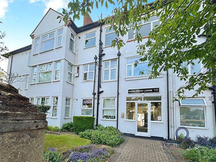 2 Bedroom Flat To Rent In Red Lodge Road, West Wickham, BR4