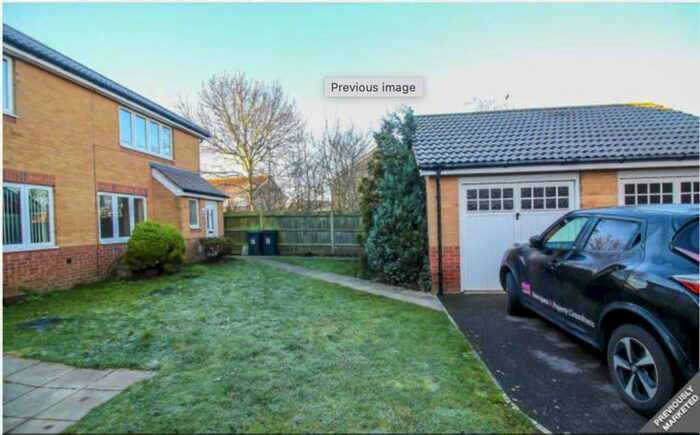 3 Bedroom Semi-Detached House To Rent In Martlet Close, Gosport, PO13