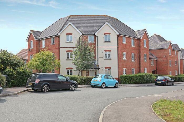 2 Bedroom Flat To Rent In Thyme Avenue, Whiteley, PO15