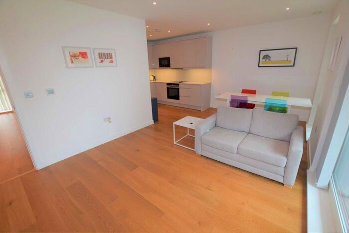 1 Bedroom Flat To Rent In Lismore Boulevard, Colindale, London NW9