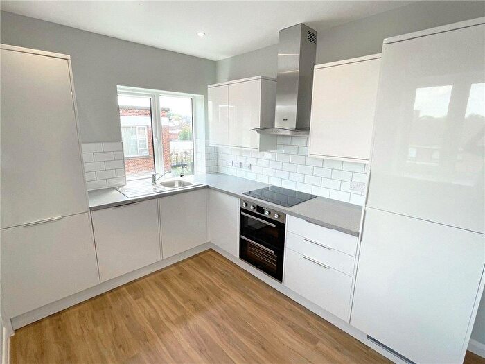 1 Bedroom Flat To Rent In Goldcroft, Yeovil, BA21