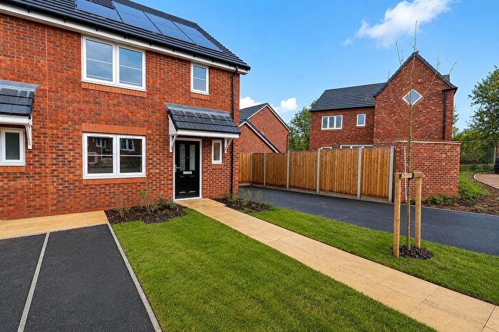 3 Bedroom Terraced House To Rent In Broadgate, Kenilworth, CV8