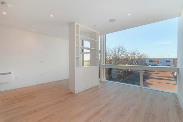 1 Bedroom Flat To Rent In North Road, Bedfont, Feltham, TW14