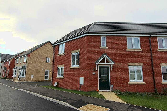 3 Bedroom Semi Detached House To Rent In Harrier Way, Market Deeping, PE6