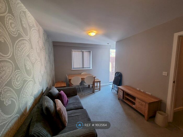 2 Bedroom Flat To Rent In Bridport Street, Liverpool, L3