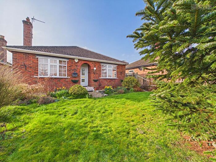 3 Bedroom Detached Bungalow For Sale In London Road, Frampton, Boston, PE20