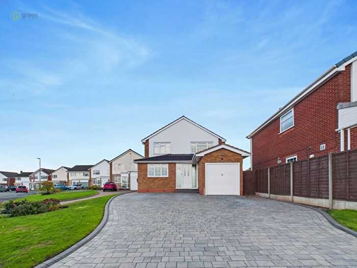 4 Bedroom Detached House For Sale In Mayall Drive, Four Oaks, Sutton Coldfield, B75