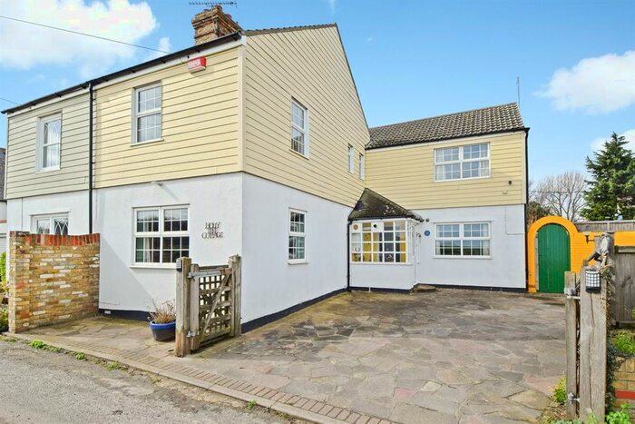 3 Bedroom Semi-Detached House For Sale In Potten Street, St. Nicholas At Wade, Birchington, CT7