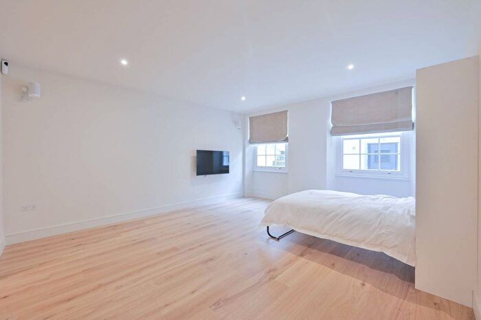 Studio To Rent In Eaton Place, Belgravia, London, SW1X