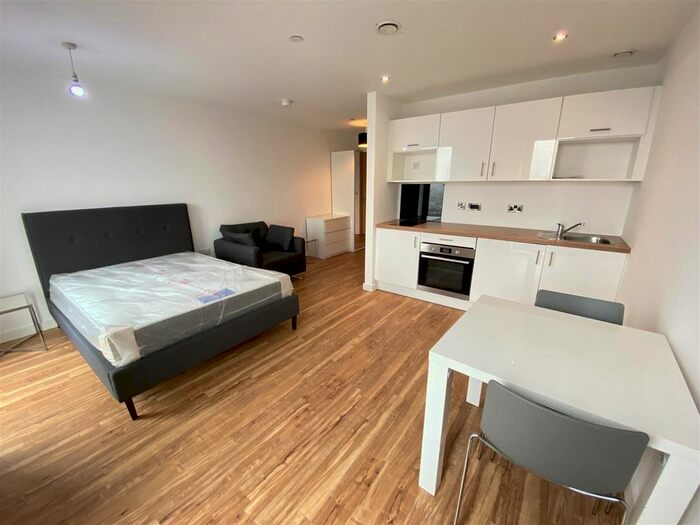 Studio To Rent In Michigan Point, Michigan Avenue, Salford, M50