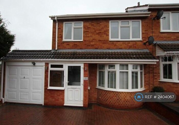 3 Bedroom Semi-Detached House To Rent In Hadrian Drive, Coleshill, Birmingham, B46