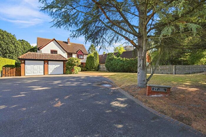 4 Bedroom Detached House For Sale In Burnt House Lane, Kirton, IP10