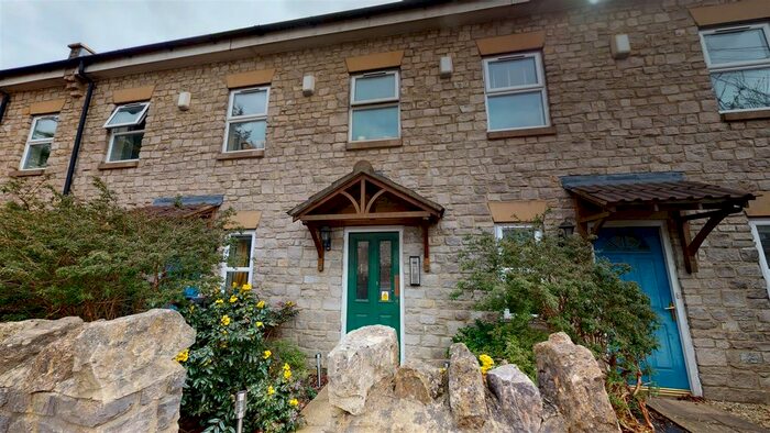 2 Bedroom Flat To Rent In Radstock Road, Midsomer Norton, Radstock, BA3