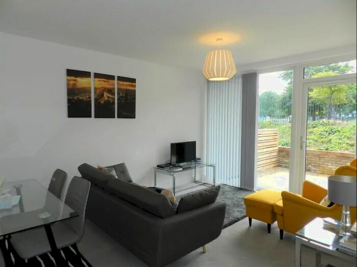 2 Bedroom Flat To Rent In Brunswick Road, Edinburgh, EH7